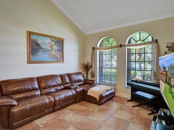 2565 Kerry Dr, Cooper City FL 33026