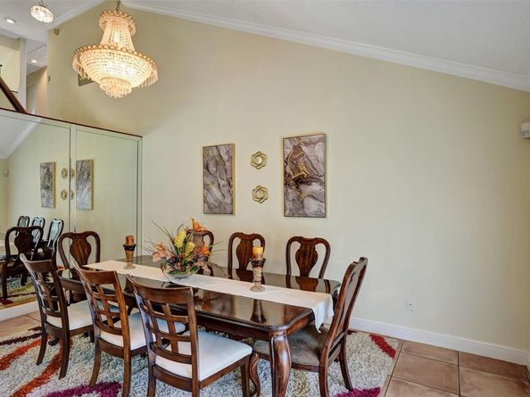 2565 Kerry Dr, Cooper City FL 33026