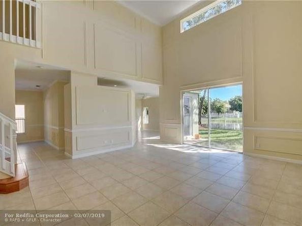 5874 NW 49th Ln, Coconut Creek FL 33073