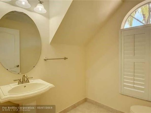 5874 NW 49th Ln, Coconut Creek FL 33073