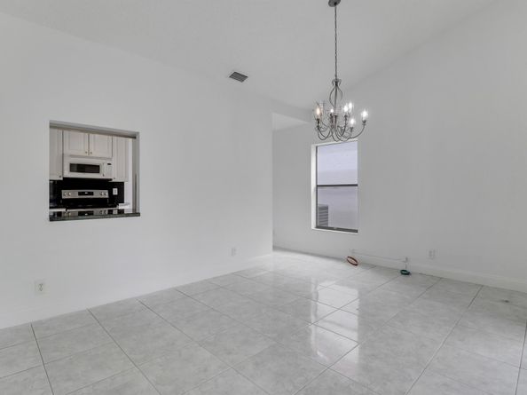 5695 Lakeview Mews Drive, Boynton Beach FL 33437