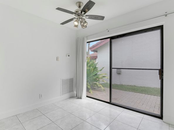 5695 Lakeview Mews Drive, Boynton Beach FL 33437