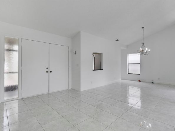 5695 Lakeview Mews Drive, Boynton Beach FL 33437