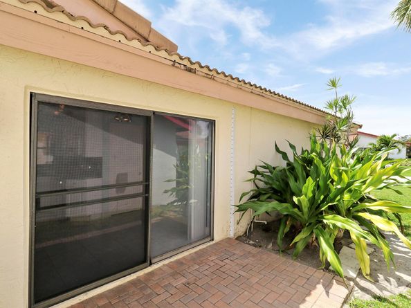5695 Lakeview Mews Drive, Boynton Beach FL 33437
