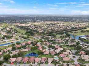 5695 Lakeview Mews Drive, Boynton Beach FL 33437