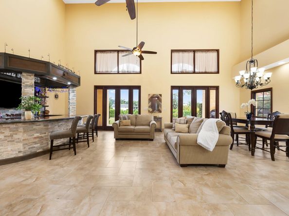 11621 SW 1st St, Plantation FL 33325