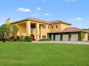 11621 SW 1st St, Plantation FL 33325