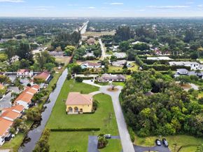 11621 SW 1st St, Plantation FL 33325
