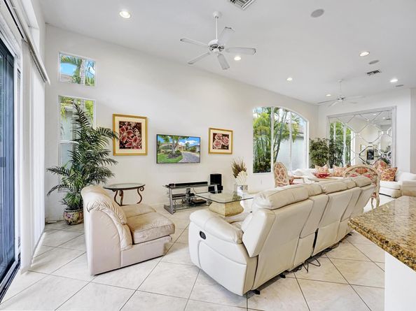 10839 Royal Devon Way, Lake Worth FL 33449