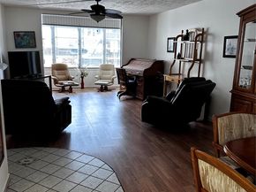 2831 Somerset Dr 118, Lauderdale Lakes FL 33311