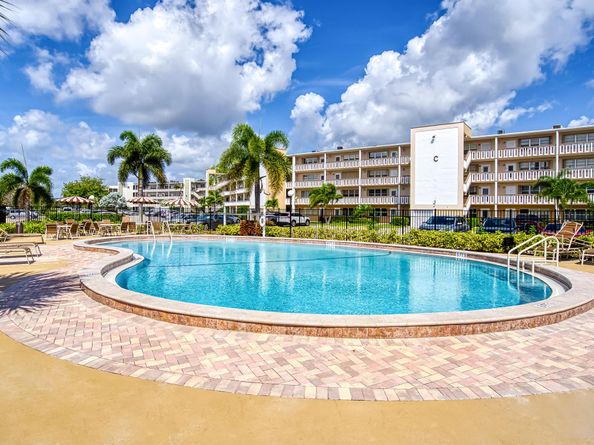 127 Southampton B 127, West Palm Beach FL 33417