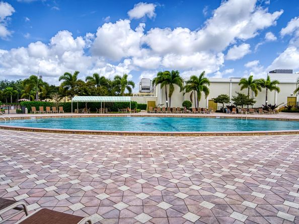 127 Southampton B 127, West Palm Beach FL 33417