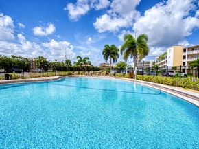 127 Southampton B 127, West Palm Beach FL 33417