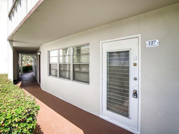 127 Southampton B 127, West Palm Beach FL 33417