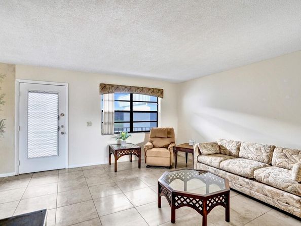 475 Piedmont J, Delray Beach FL 33484