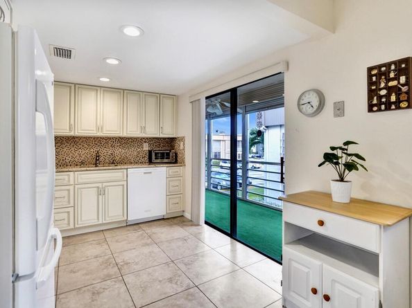 475 Piedmont J, Delray Beach FL 33484