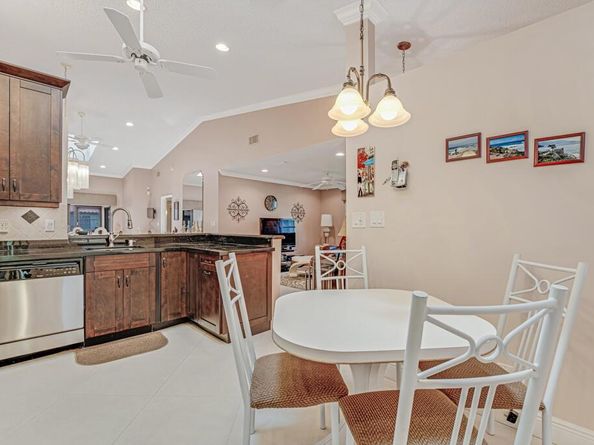 6069 Sunny Pointe Circle, Delray Beach FL 33484