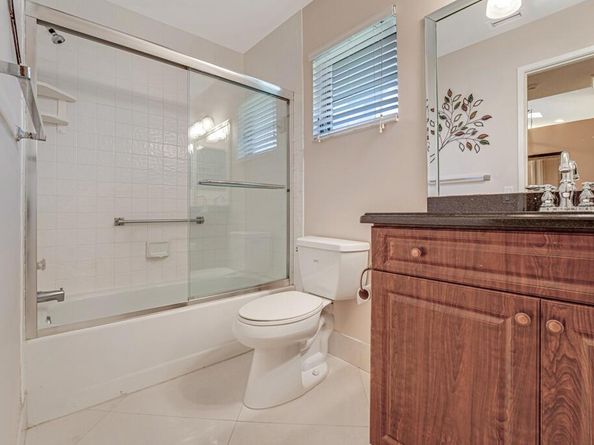 6069 Sunny Pointe Circle, Delray Beach FL 33484