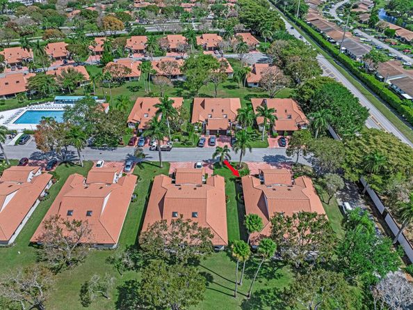 6069 Sunny Pointe Circle, Delray Beach FL 33484