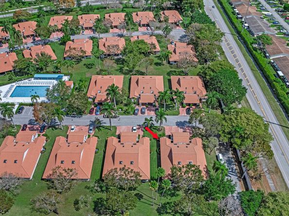 6069 Sunny Pointe Circle, Delray Beach FL 33484