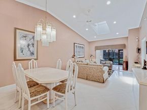 6069 Sunny Pointe Circle, Delray Beach FL 33484