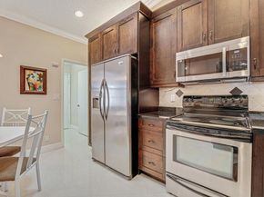6069 Sunny Pointe Circle, Delray Beach FL 33484