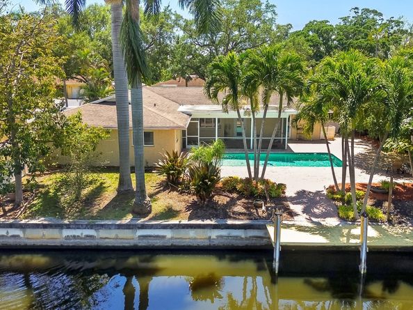 5921 SW 18th St, Plantation FL 33317