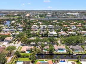 5921 SW 18th St, Plantation FL 33317