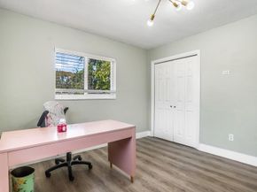 5921 SW 18th St, Plantation FL 33317