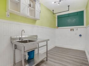 5921 SW 18th St, Plantation FL 33317