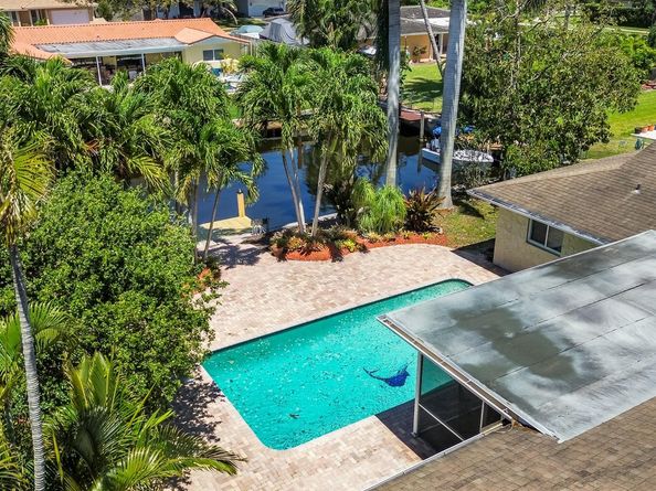 5921 SW 18th St, Plantation FL 33317