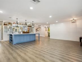 5921 SW 18th St, Plantation FL 33317