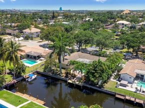 5921 SW 18th St, Plantation FL 33317