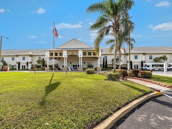 412 Sheffield Q, West Palm Beach FL 33417