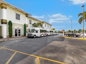 412 Sheffield Q, West Palm Beach FL 33417