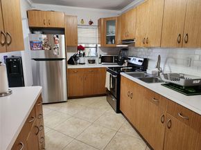 5208 NE 5th Ave, Oakland Park FL 33334