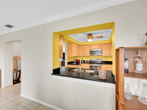 5718 NW 68 Ave, Tamarac FL 33321