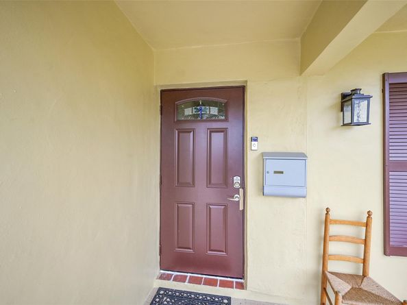 5718 NW 68 Ave, Tamarac FL 33321
