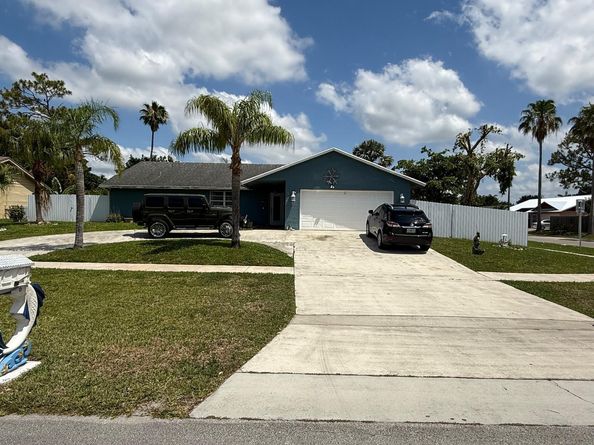 287 Ponce De Leon Street, Royal Palm Beach FL 33411