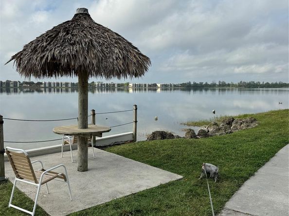 111 Lake Emerald Dr 308, Oakland Park FL 33309