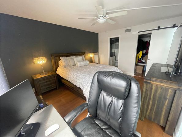 111 Lake Emerald Dr 308, Oakland Park FL 33309