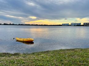 111 Lake Emerald Dr 308, Oakland Park FL 33309