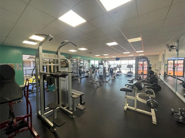 111 Lake Emerald Dr 308, Oakland Park FL 33309