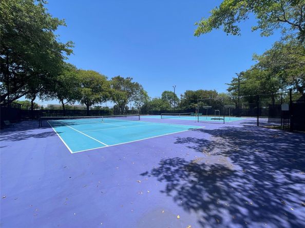 111 Lake Emerald Dr 308, Oakland Park FL 33309