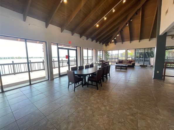 111 Lake Emerald Dr 308, Oakland Park FL 33309