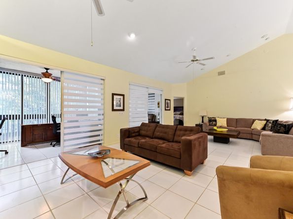 11683 Briarwood Circle 4, Boynton Beach FL 33437