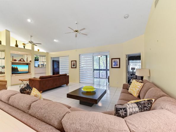 11683 Briarwood Circle 4, Boynton Beach FL 33437