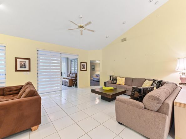 11683 Briarwood Circle 4, Boynton Beach FL 33437