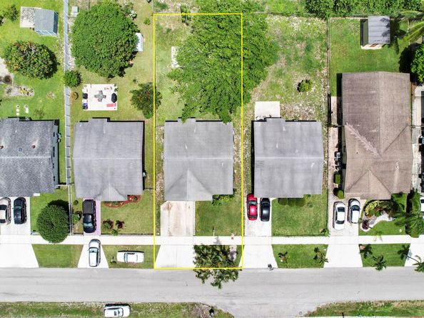 417 SW 8th Avenue, Delray Beach FL 33444