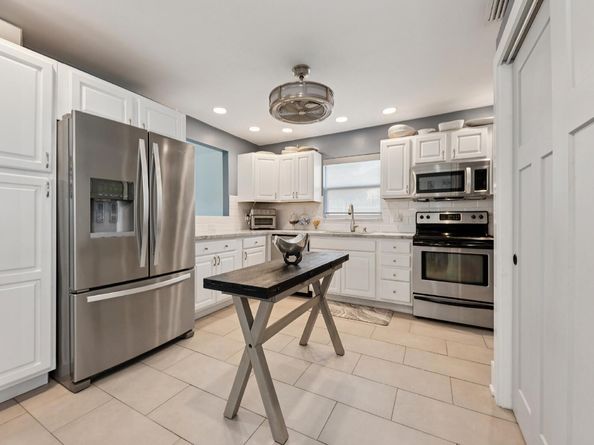 1056 SW 27th Avenue, Boynton Beach FL 33426